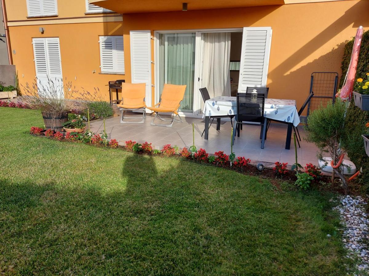 Apartment Lorenzo Pomer Exterior foto